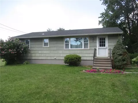 116 Maclaughlin St, Camillus, NY 13031