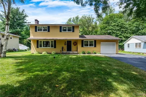 400 Longmeadow Dr, Syracuse, NY 13205