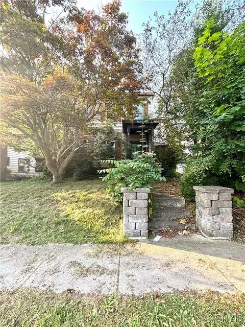 106 Franklin St, Auburn, NY 13021