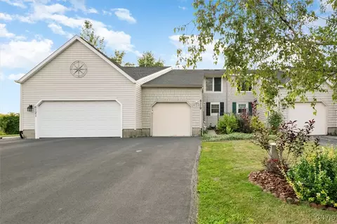 6119 Diffin Rd, Cicero, NY 13039