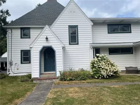 9 S Hunter Ave, Auburn, NY 13021