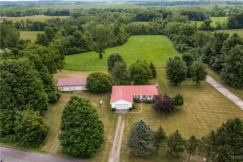 11468 Calkins Rd, Cato, NY 13033