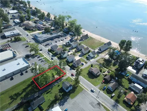 1620 Main St, Vienna, NY 13157