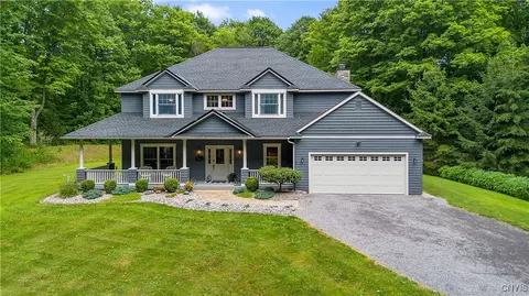 2042 Berwyn Rd, Lafayette, NY 13084