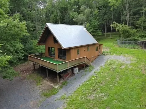 7733 W Keeney Rd, Cuyler, NY 13158