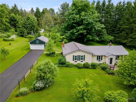6313 Reidy Hill Rd, Lafayette, NY 13084