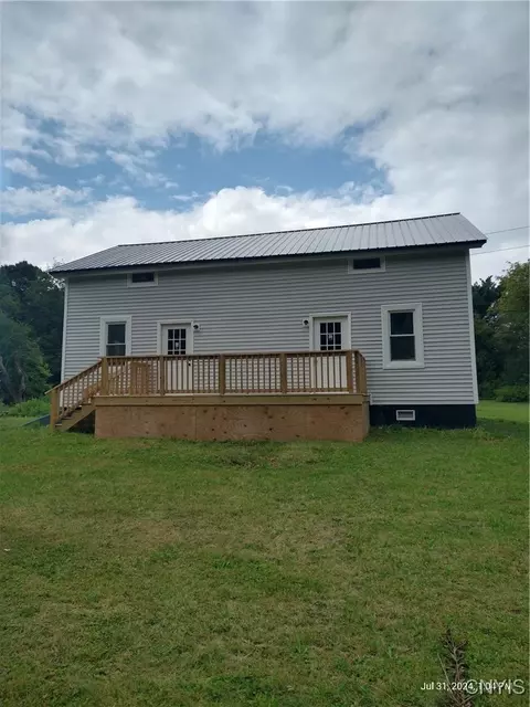 426 Wood Rd, Freeville, NY 13068