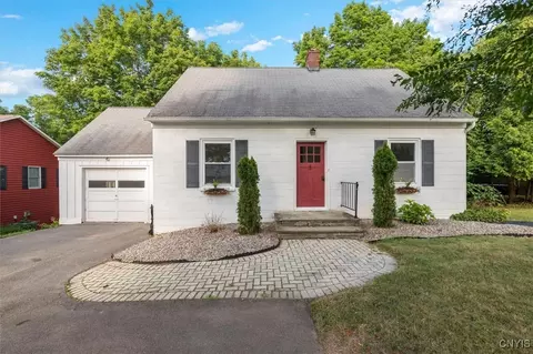 4796 Makyes Rd, Onondaga, NY 13215