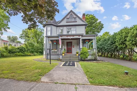 308 Clinton St, Fayetteville, NY 13066
