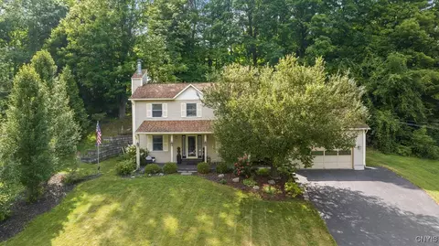 9 Beach Rd, Marcellus, NY 13108 photo 2