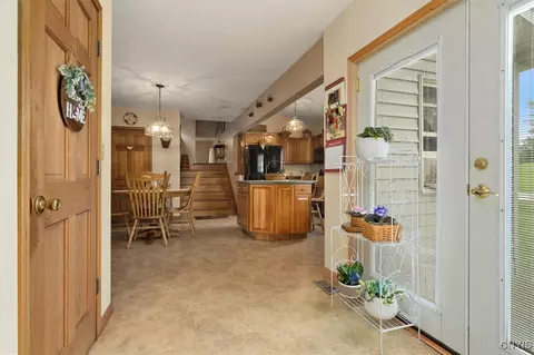1924 Middle Rd, Oneida, NY 13421 photo 10