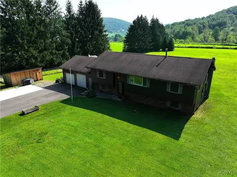 1068 Sherry Hollow Rd, Genesee, NY 14770
