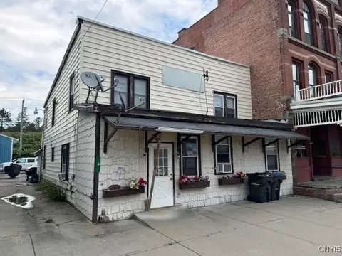 4 Cortland St, Marathon, NY 13803