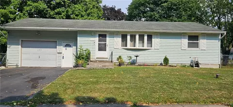 139 Academy Pl, Syracuse, NY 13207