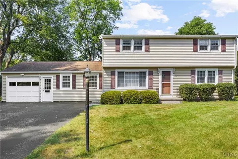 18 Garden Dr, Perinton, NY 14450
