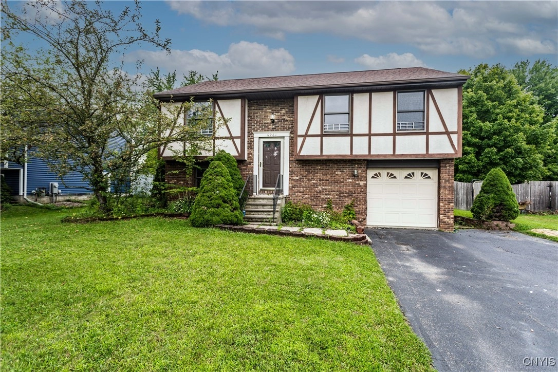 6261 Wynmoor Dr  