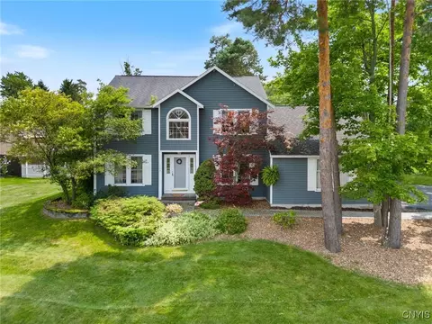 7702 Foxtail Pnes, Clay, NY 13090