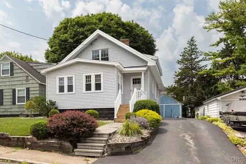 216 Draper Ave, Geddes, NY 13219