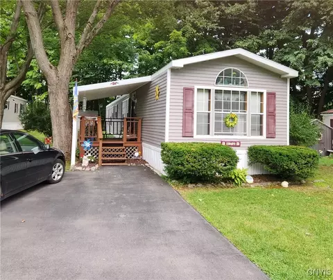 172 Country Rd, Utica, NY 13502