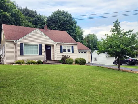 710 Balsam St, Salina, NY 13088