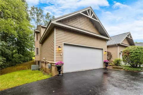 6222 Royal Birkdale, Jamesville, NY 13078