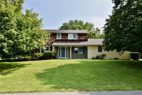 7699 Clark Ln, Manlius, NY 13104
