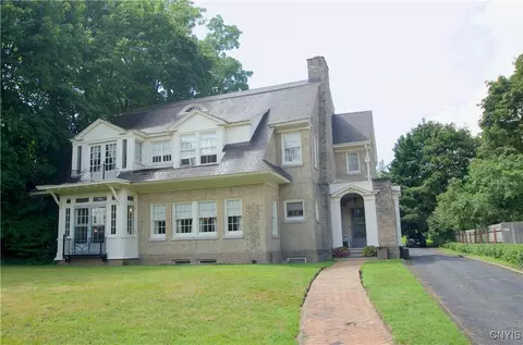 306 Summit Ave, Syracuse, NY 13207
