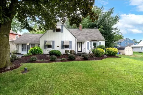 408 Clover Rd, Geddes, NY 13219