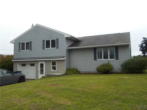 6577 E Port Bay Rd, Wolcott, NY 14590