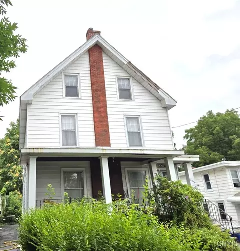 705 Kirkpatrick St, Syracuse, NY 13208