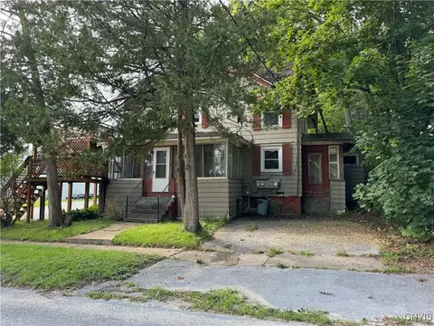 24 Crossmon St, Alexandria, NY 13607