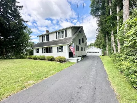 222 Maple Dr, Fayetteville, NY 13066