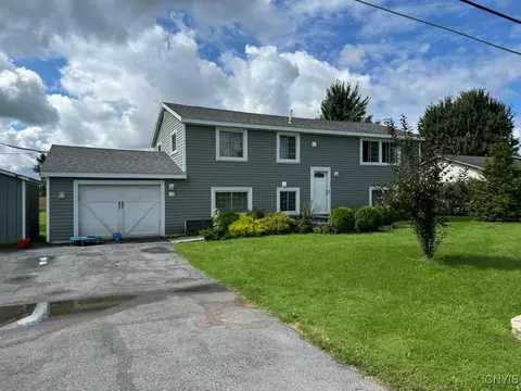 22510 Willowbrook Dr, Pamelia, NY 13601