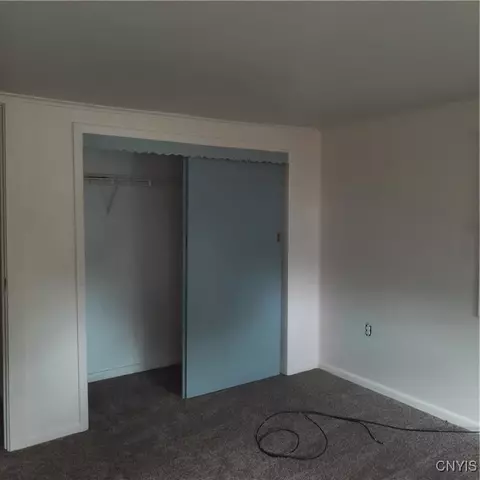 211 Elm St, Oneida, NY 13421 photo 8