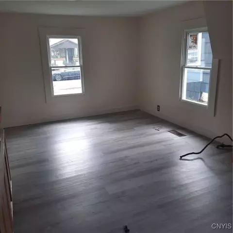 211 Elm St, Oneida, NY 13421 photo 14