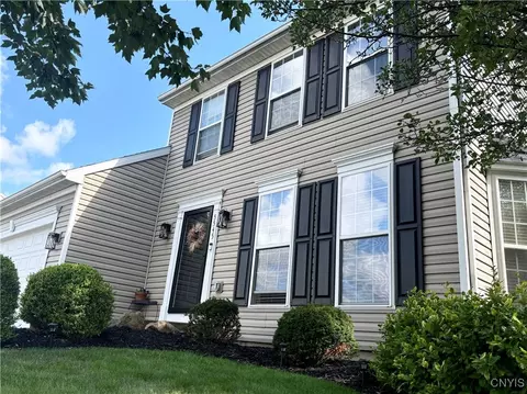5545 Rockhampton Path, Clay, NY 13041