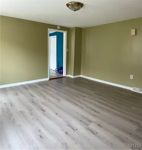 741 E Laurel St, Syracuse, NY 13203 photo 4