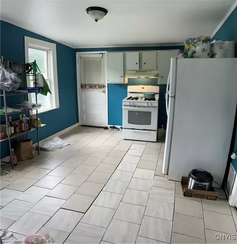 741 E Laurel St, Syracuse, NY 13203 photo 9