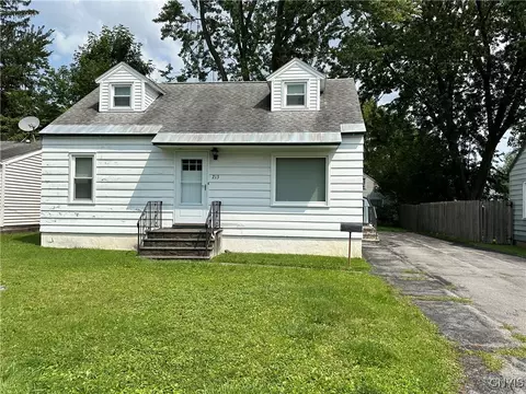 213 Brown Ave, Salina, NY 13211