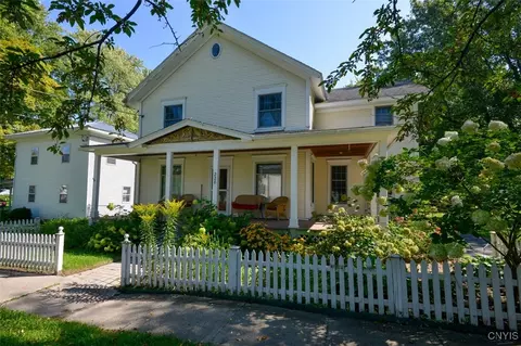 228 S James St, Cape Vincent, NY 13618