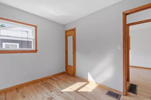 30 Curtis Ave, Lysander, NY 13027 photo 13