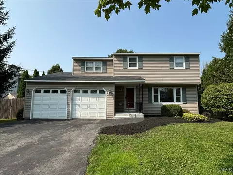 5419 Carina Cir, Clay, NY 13041