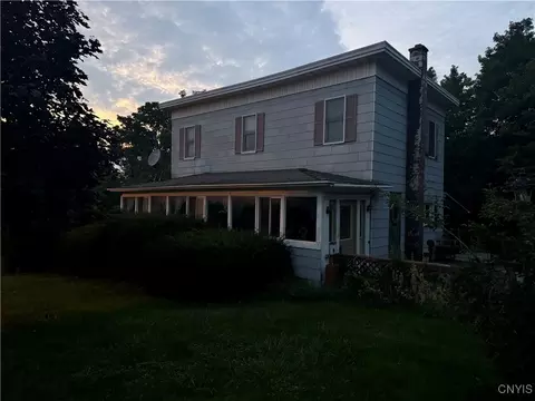 6241 E Hill Rd, Stockbridge, NY 13409