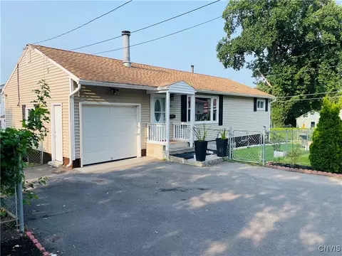 105 E Dale St, Salina, NY 13206