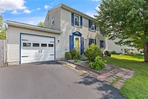 8274 Swallow, Liverpool, NY 13090