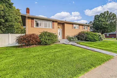 412 Keyes Rd, Utica, NY 13502