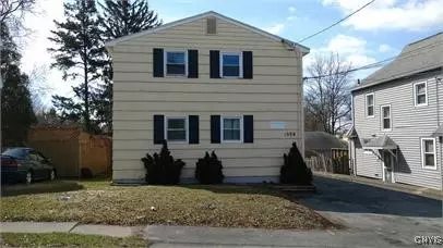 1006 Sunnycrest Rd, Syracuse, NY 13206