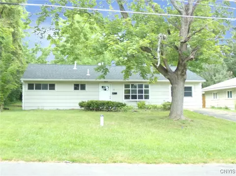 33 Wexford Rd, Syracuse, NY 13214