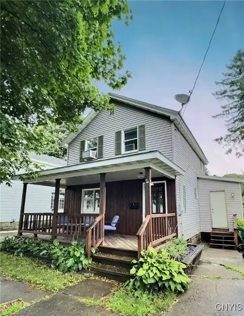 185 Duer St, Oswego, NY 13126