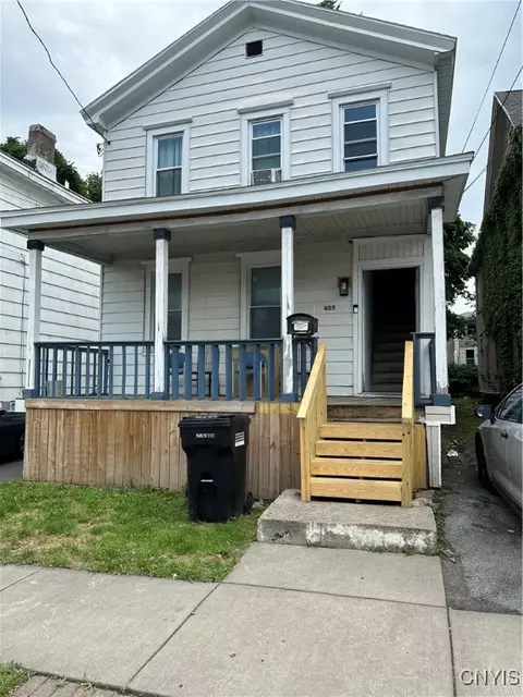 605 Ash St, Syracuse, NY 13208
